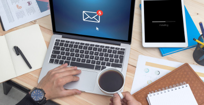 Osiem i p&oacute;ł sekundy - tylko, czy raczej aż?