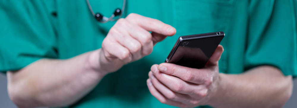 Chcesz skutecznie dotrzeć do lekarzy? Reklamuj się w aplikacji!